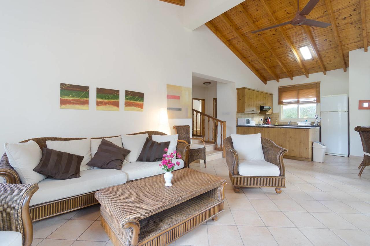 Amoroza Villa Pissouri Exterior photo